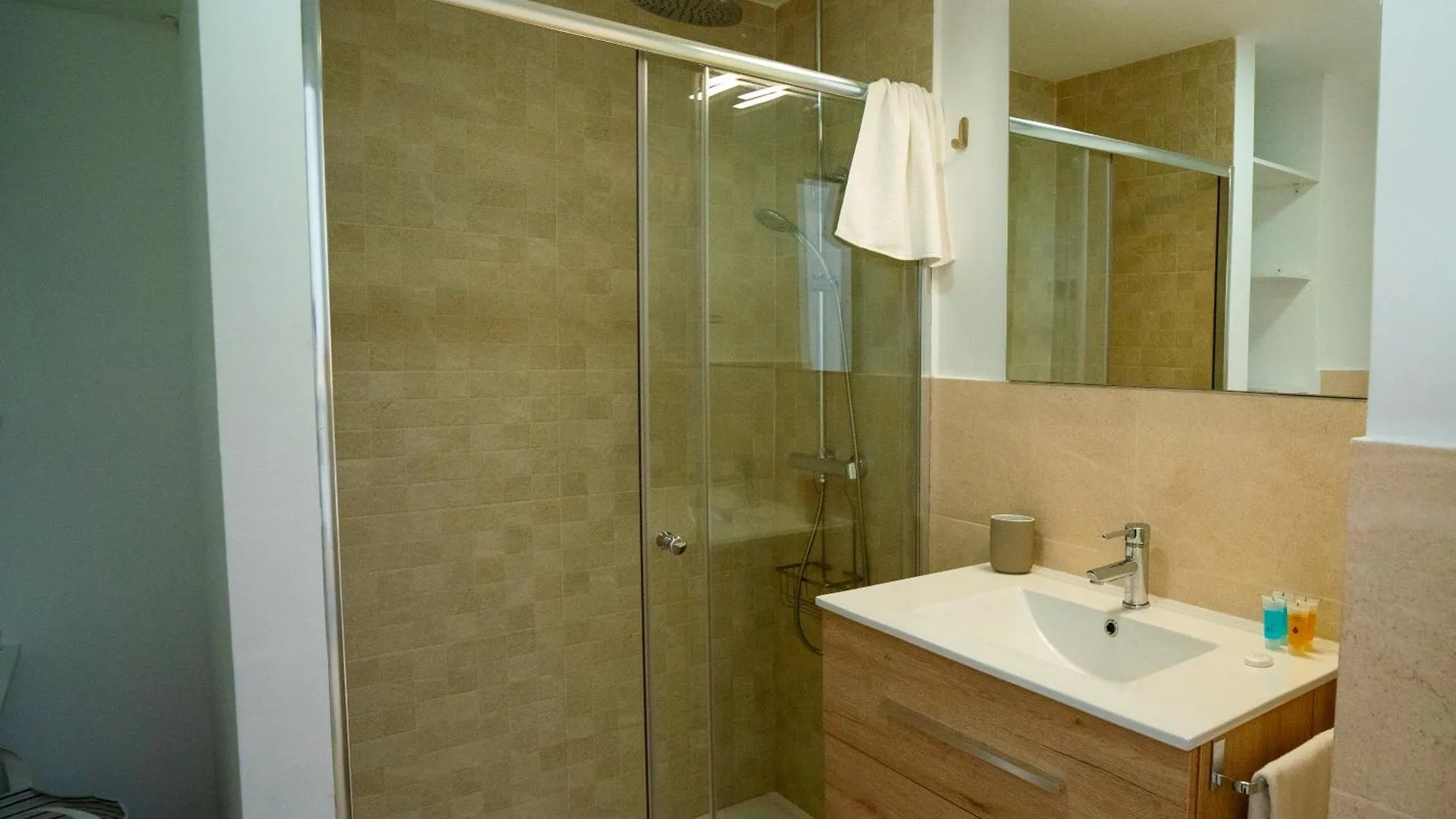 מאלגה Sunstay Guadalmar Loft Seaview