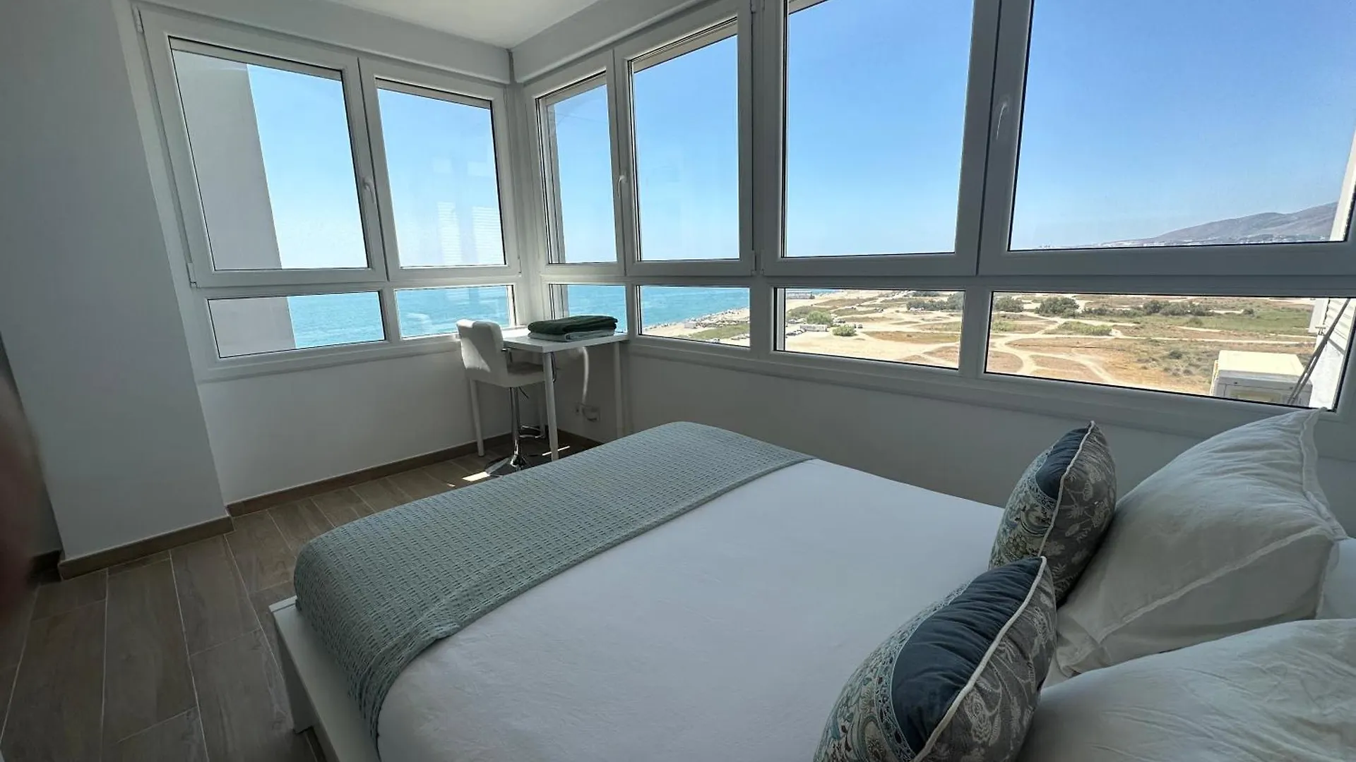 Sunstay Guadalmar Loft Seaview 말라가 0*,